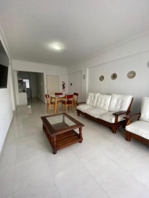 DEPARTAMENTO Amplio en pleno centro